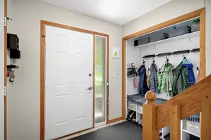 4414 Urbandale Ct N, Plymouth, MN 55446 - Photo 3