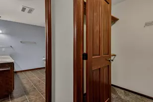 2621 E Princeton Ave, Eau Claire, WI 54703 - Photo 13