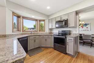 6989 Wyndham Alcove, Woodbury, MN 55125 - Photo 3
