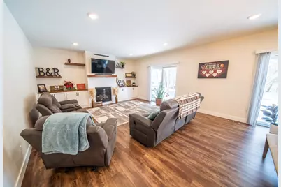 1017 Chester Ave SE, Rochester, MN 55904 - Photo 35