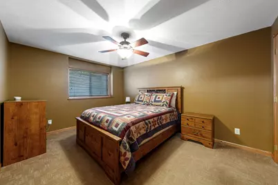 425 Hazeltine Place NE, Owatonna, MN 55060 - Photo 23
