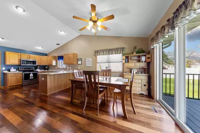 425 Hazeltine Place NE, Owatonna, MN 55060 - Photo 7