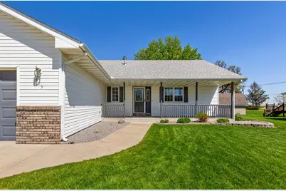 425 Hazeltine Place NE, Owatonna, MN 55060 - Photo 3