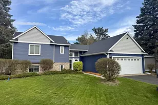 512 Hyde Ave N, Mahtomedi, MN 55115 - Photo 1