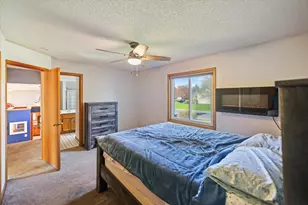 512 Hyde Ave N, Mahtomedi, MN 55115 - Photo 27