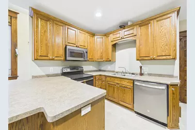402 Second Street SE, Melrose, MN 56352 - Photo 5