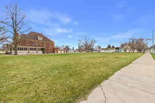 402 Second St SE, Melrose, MN 56352 - Photo 41