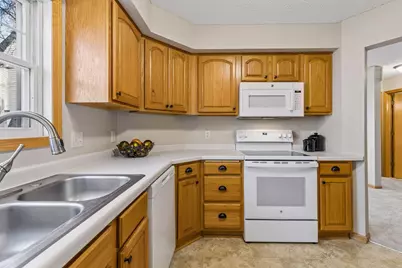 14301 Bedford Drive, Eden Prairie, MN 55346 - Photo 13