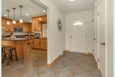 1940 Wachtler Avenue, Mendota Heights, MN 55118 - Photo 7