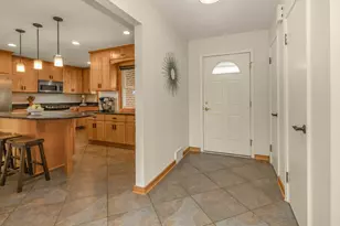 1940 Wachtler Ave, Mendota Heights, MN 55118 - Photo 7