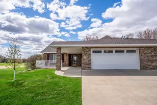 211 Valley View Dr SE, Willmar, MN 56201 - Photo 1