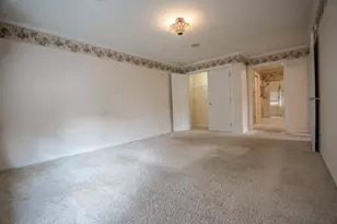 211 Valley View Dr SE, Willmar, MN 56201 - Photo 15