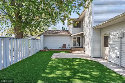 897 Monterey Drive, Shoreview, MN 55126 - Photo 5