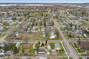 1907 E 4th St, Superior, WI 54880 - Photo 11