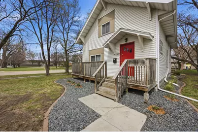 1002 4th Avenue S, Moorhead, MN 56560 - Photo 3