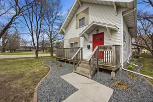 1002 4th Ave S, Moorhead, MN 56560 - Photo 3
