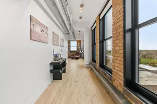 290 Market St, Minneapolis, MN 55405 - Photo 25