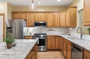 370 Mendota Road W, West Saint Paul, MN 55118 - Photo 15