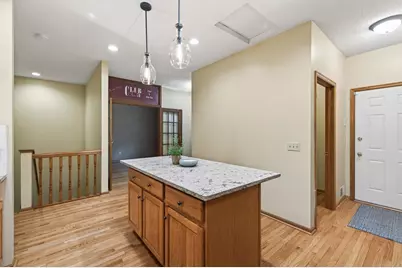 370 Mendota Road W, West Saint Paul, MN 55118 - Photo 17