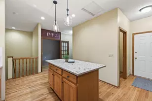 370 Mendota Road W, West Saint Paul, MN 55118 - Photo 17