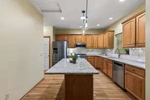 370 Mendota Road W, West Saint Paul, MN 55118 - Photo 13