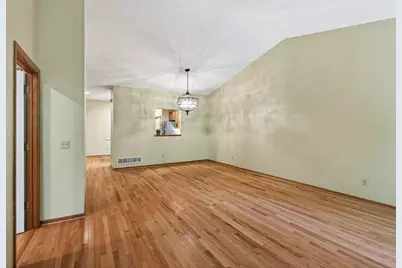 370 Mendota Road W, West Saint Paul, MN 55118 - Photo 29
