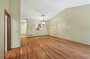 370 Mendota Road W, West Saint Paul, MN 55118 - Photo 29