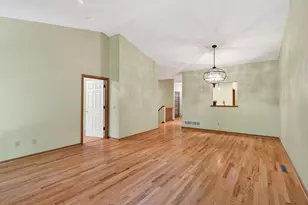 370 Mendota Road W, West Saint Paul, MN 55118 - Photo 27