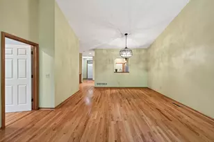 370 Mendota Road W, West Saint Paul, MN 55118 - Photo 29