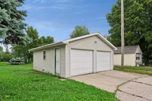 601 N Carver St, Winthrop, MN 55396 - Photo 15