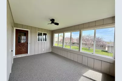 147 4th Avenue SE, Spring Grove, MN 55974 - Photo 13