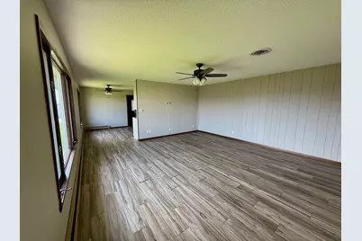 147 4th Avenue SE, Spring Grove, MN 55974 - Photo 3