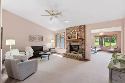 1367 Jackson Drive, Hastings, MN 55033 - Photo 3