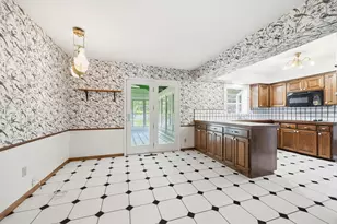 5916 Amy Dr, Edina, MN 55436 - Photo 9
