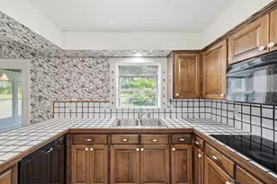 5916 Amy Dr, Edina, MN 55436 - Photo 5