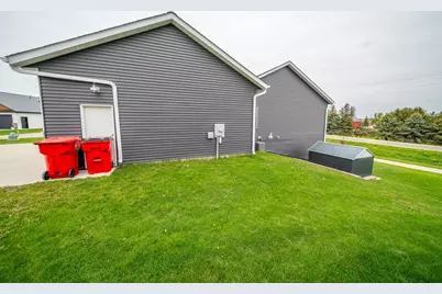 695 Marcus Pl NE, Byron, MN 55920 - Photo 63