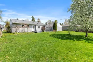 1611 E 87th St, Bloomington, MN 55425 - Photo 23