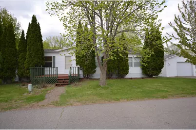324 Mozart Avenue E, Mankato, MN 56001 - Photo 1