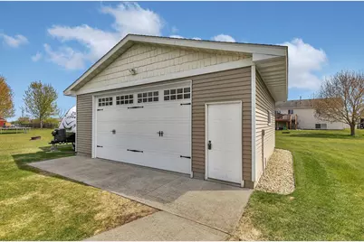 561 7th Street NW, Richmond, MN 56368 - Photo 5