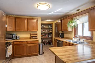 S3532 Chicken Valley Rd, Fountain City, WI 54629 - Photo 5