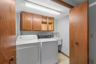 1354 Westwood Hills Rd, Saint Louis Park, MN 55426 - Photo 23