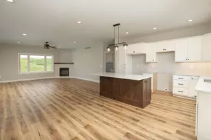 416 Brubaker Dr, Saint Charles, MN 55972 - Photo 3