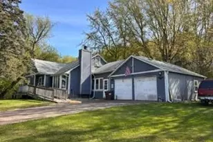 2464 Legend St, Mora, MN 55051 - Photo 3
