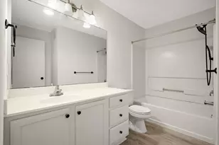 7637 Century Blvd, Chanhassen, MN 55317 - Photo 23