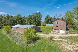 S3565 Rooster Ridge Ln, Fountain City, WI 54629 - Photo 11