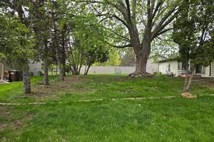 7965 75th St S, Cottage Grove, MN 55016 - Photo 11