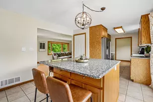 6201 Laurene Ave, Circle Pines, MN 55014 - Photo 11