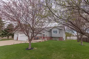 1008 12th Dr NW, Perham, MN 56573 - Photo 37