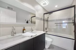 724 E 25th St, Minneapolis, MN 55404 - Photo 21