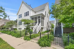 724 E 25th St, Minneapolis, MN 55404 - Photo 1